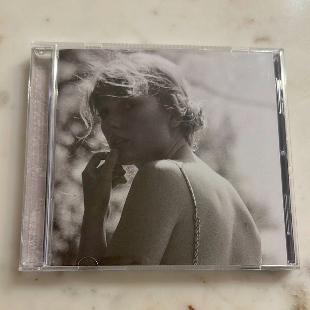 Taylor Swift “Folklore” + “Evermore” CD Bundle!